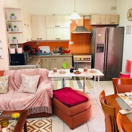 Effrosynis Apartment *